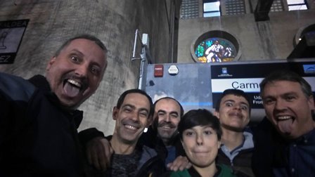 Haka Marlaxkero antes de entrar a la sala de juego