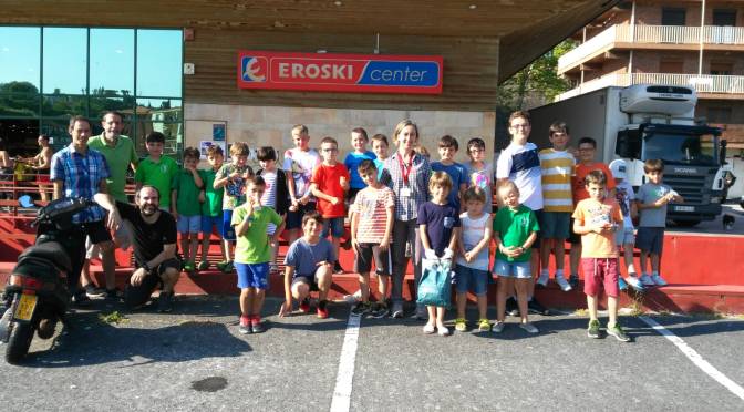 ajedrez de la mano de  Hipermercado Eroski Center de Hondarribia
