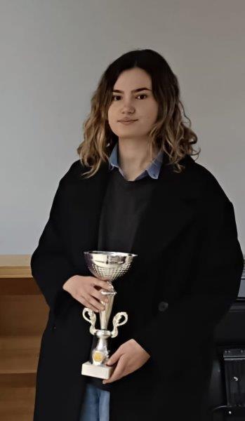 Imagen de WhatsApp 2024-12-30 a las 21.59.21_e62395be